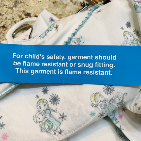 Disney Animators Collection Girls Frozen Pajama Set 7/8 NEW Top Bottom Cartoon - Picture 13 of 16